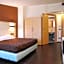 Hotel Sogni D'Oro Airport