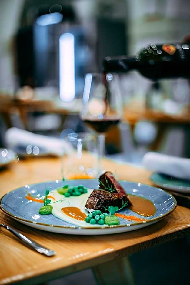 Second Life in Piran - Hotel Zala Piran with private parking and shuttle service