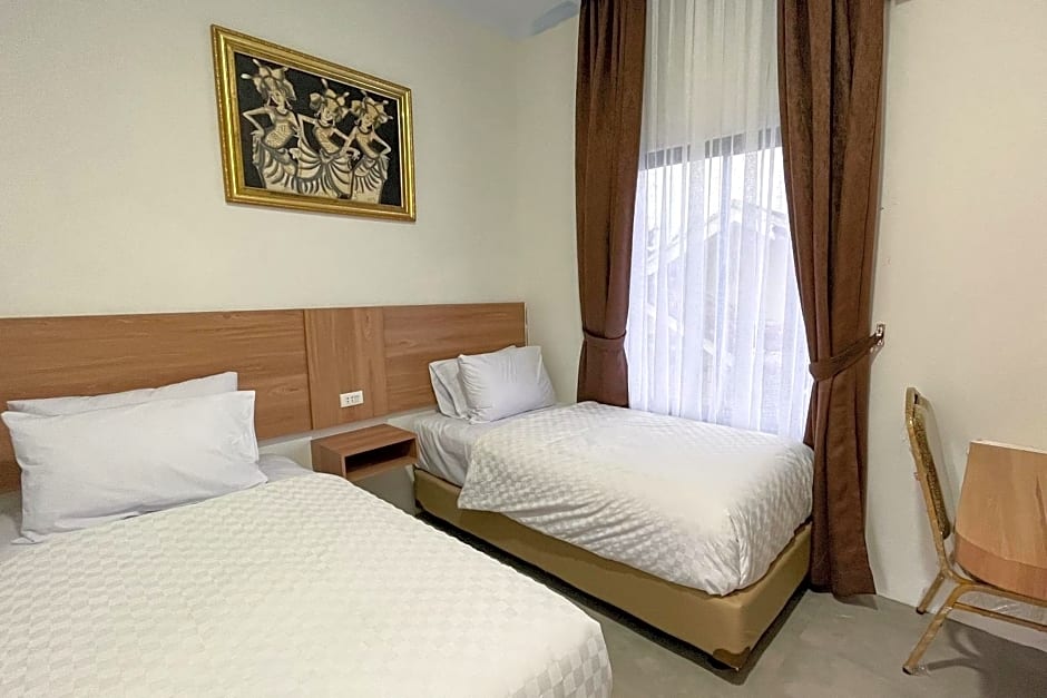 Moresto Hotel Mitra RedDoorz