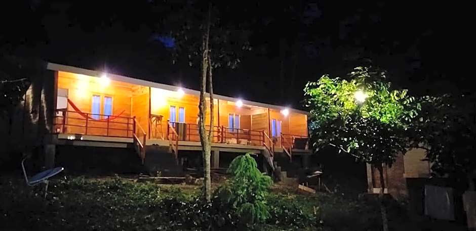 Olala Bungalows and Restaurant