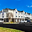 Days Inn & Suites by Wyndham Brandon Amphitheater