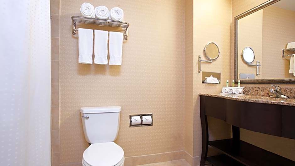 Holiday Inn Express and Suites Allentown West By IHG