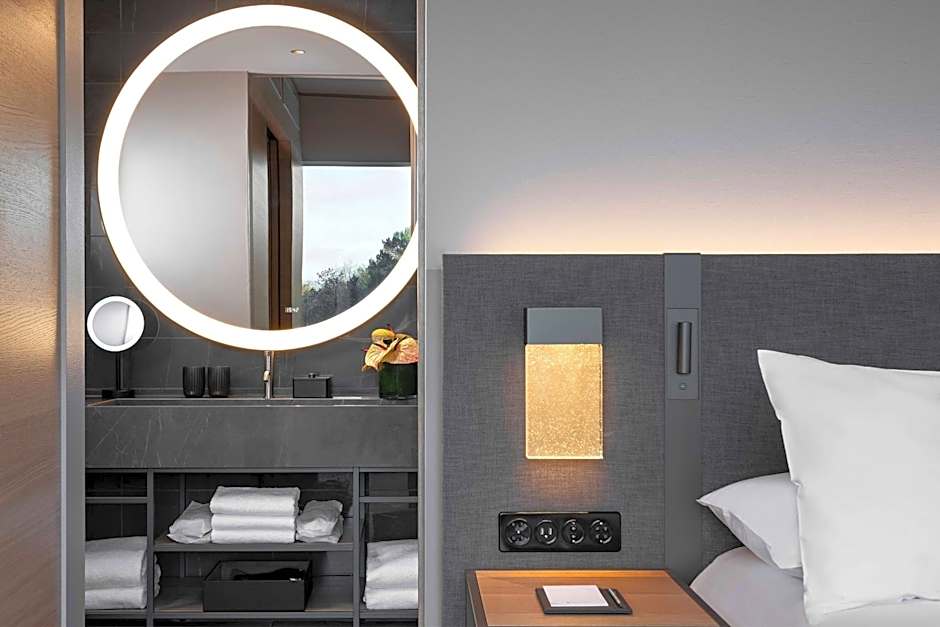 Hyatt Regency Zurich Airport Circle