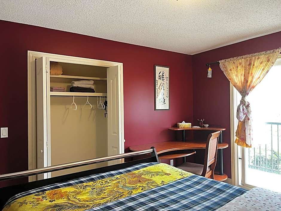 Beddington masteroom close airport!