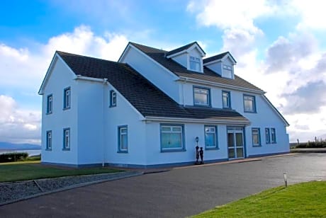 Kemar House post code F26RR28