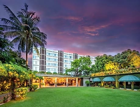 The New Kenilworth Hotel-Kolkata