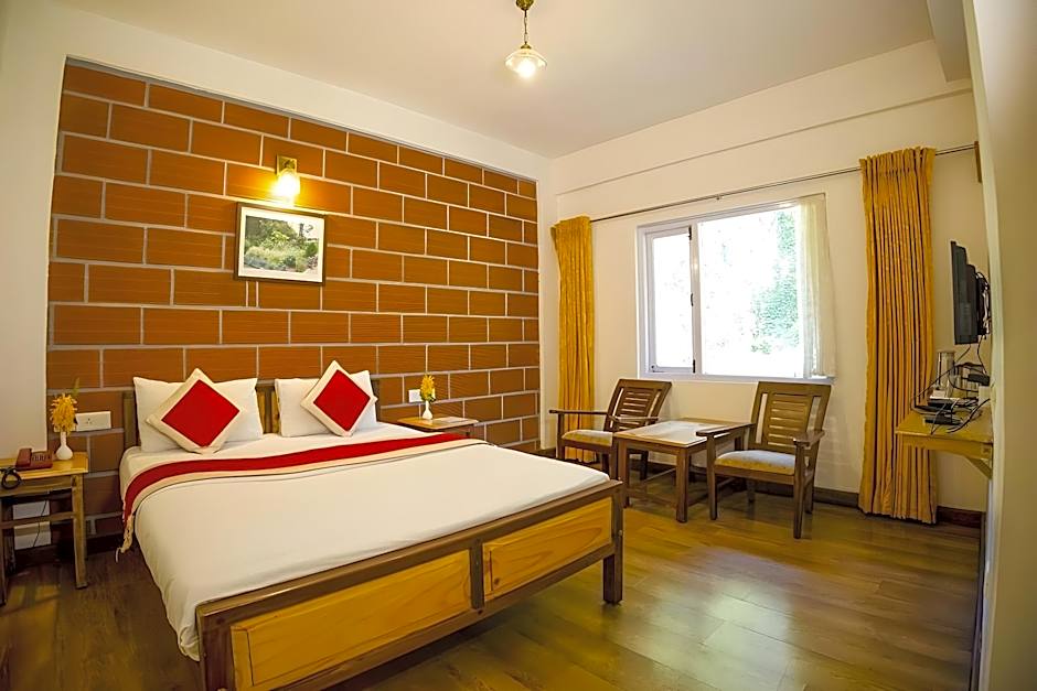 Altius Nest Hotel