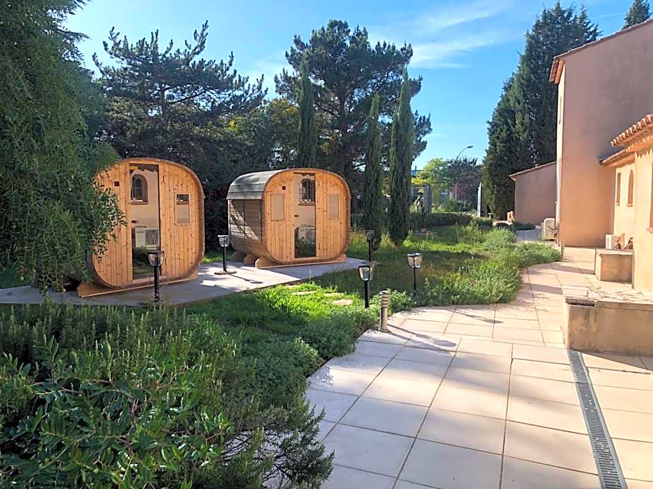Logis Hôtel & Spa Déjeunez Sous L'Arbre