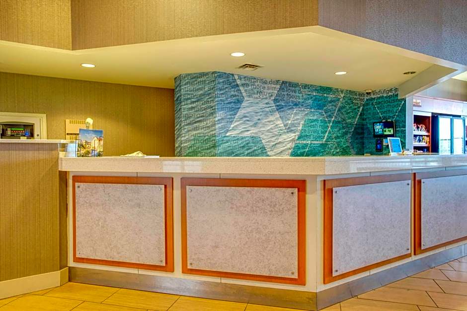 SpringHill Suites by Marriott Lawrence Downtown