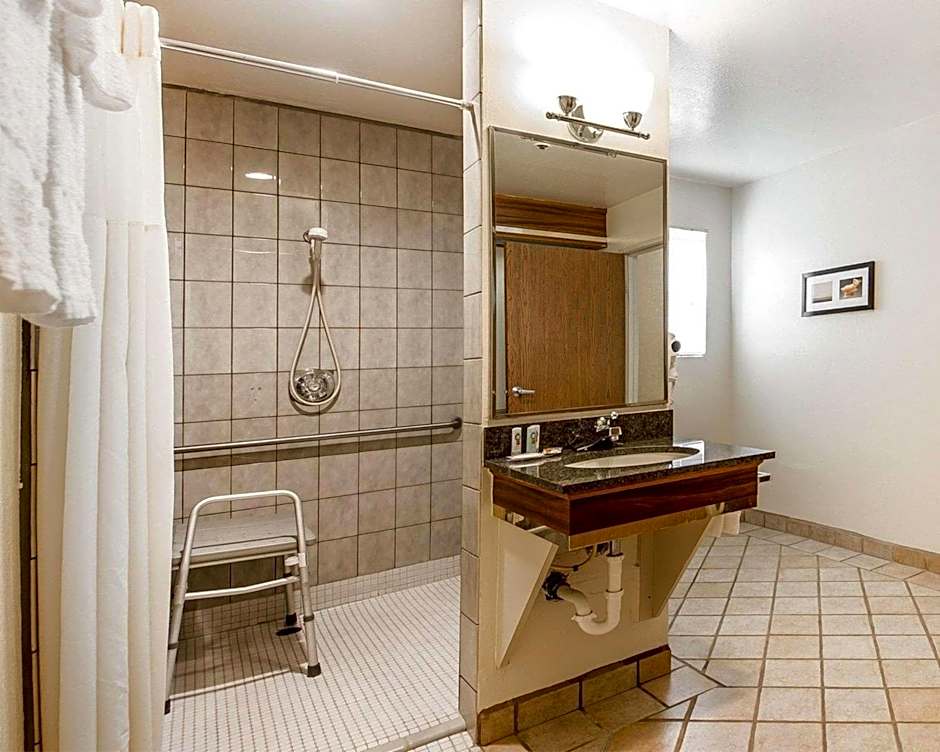 Quality Inn Petaluma - Sonoma