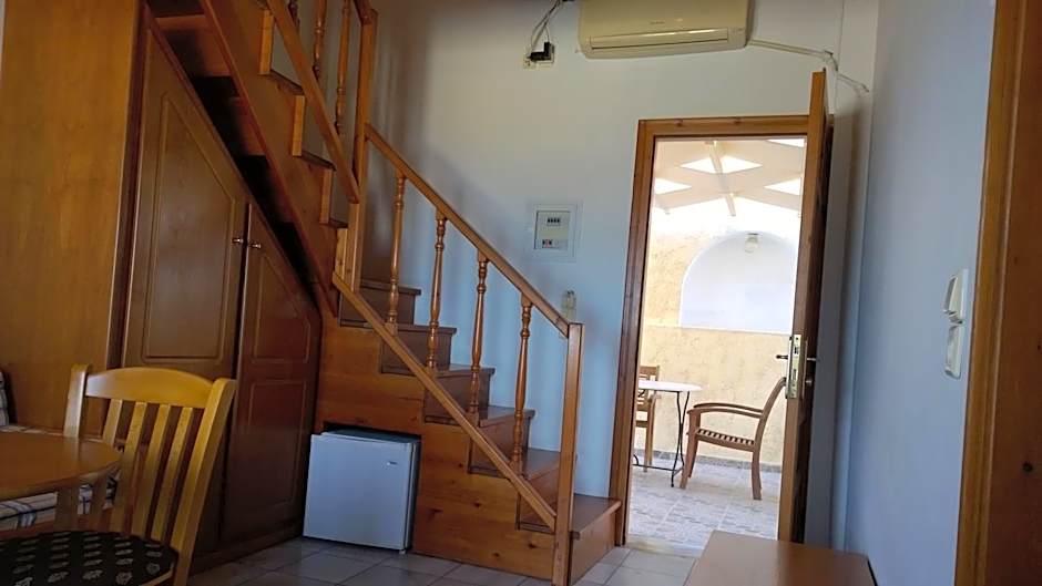 Anemomilos Suites