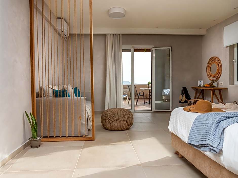 Paralos The Maxine Adults Only