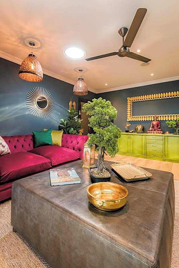 SW1 Lodge