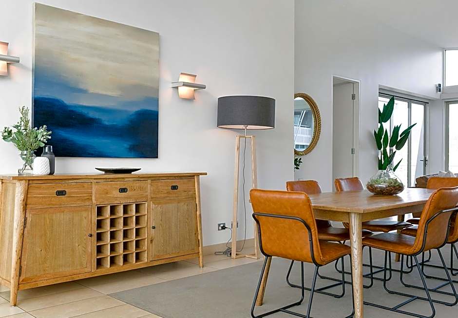 Sullivans Cove Apartments