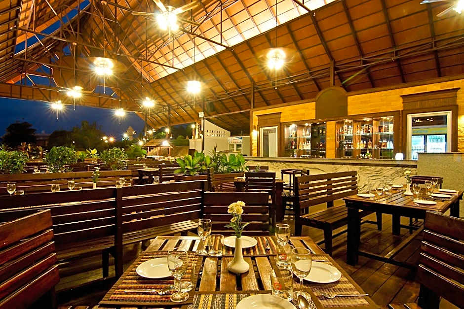 Champasak Grand Hotel