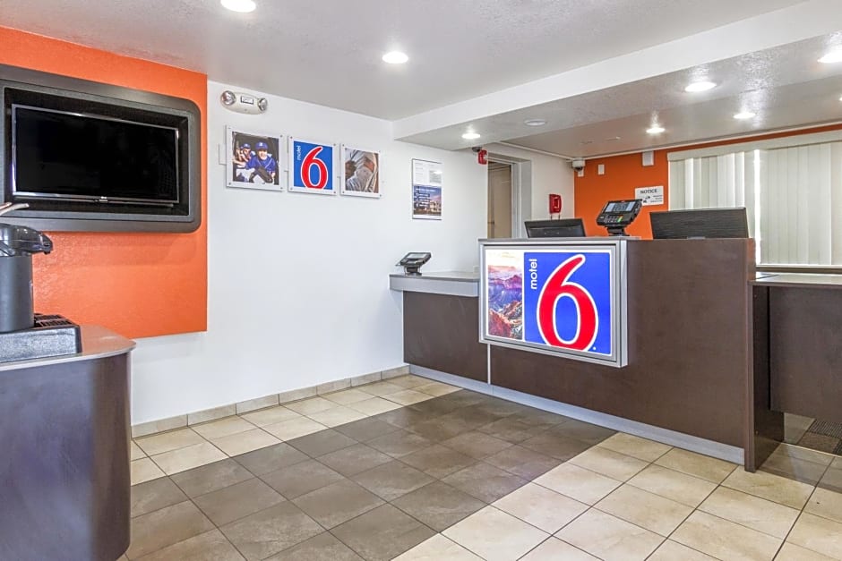 Motel 6-Tempe, AZ - Phoenix - Priest Dr