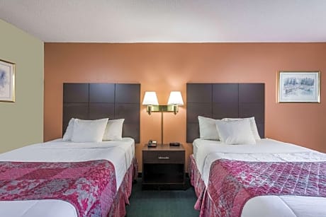 2 Double Beds Accessible Room Non-Smoking