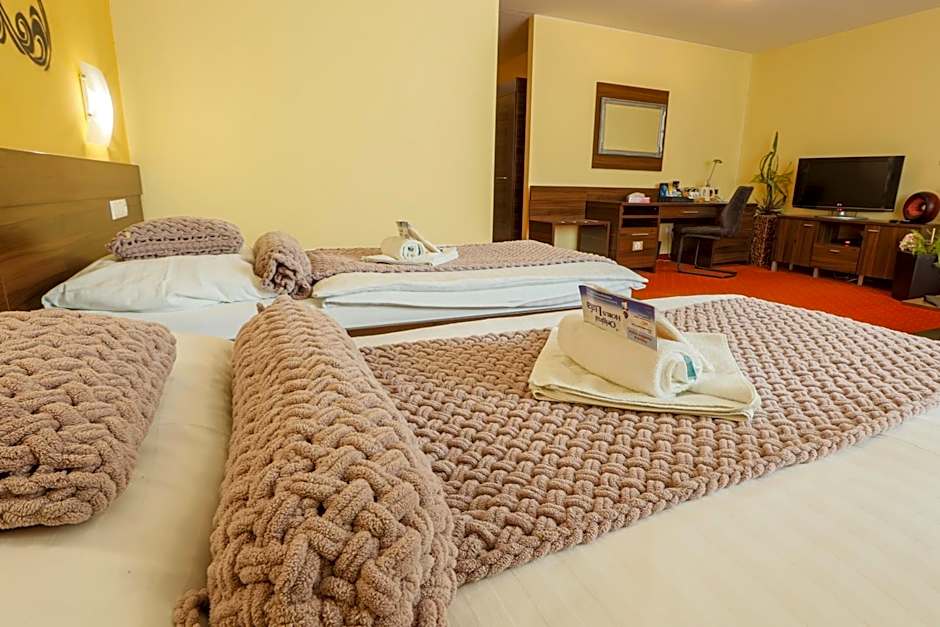 Grand Hotel Senica, Garni