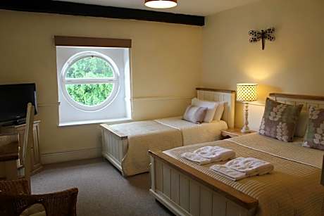 Family Room (4 People)