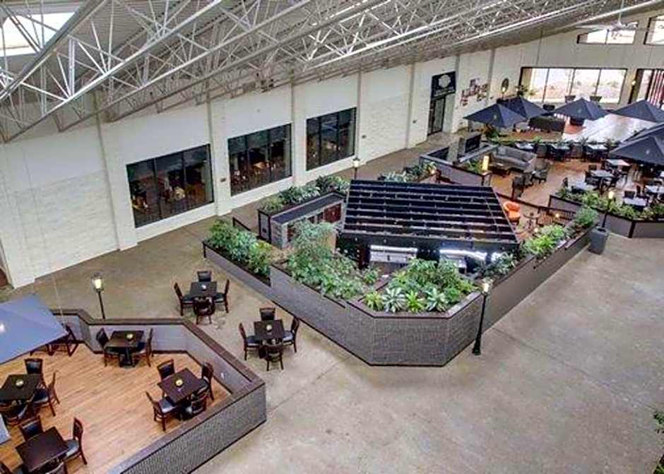 The Atrium Hotel on Third