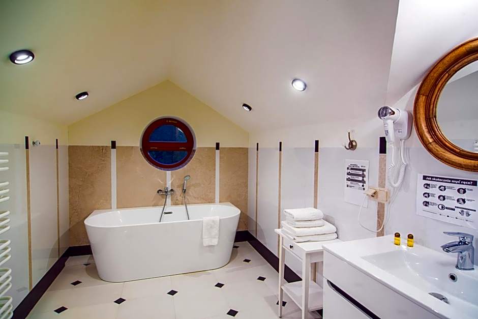 Hotel Dwa Księżyce