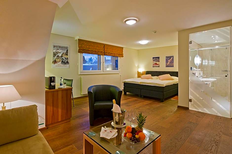 Photo 1 of 7 of Junior Suite