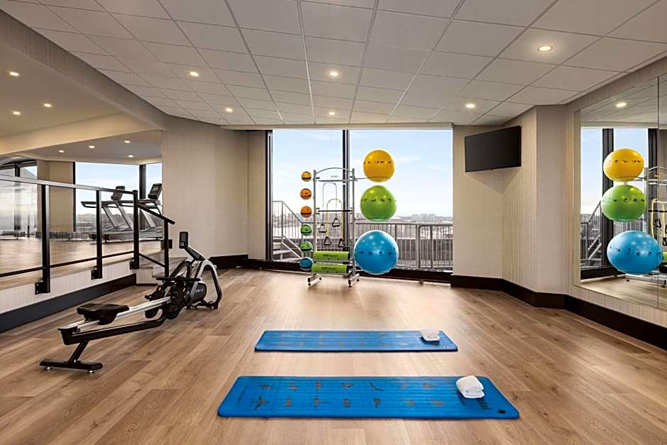 Radisson Blu Vancouver Airport Hotel & Marina