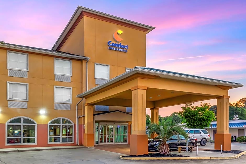 Comfort Inn & Suites Chesapeake