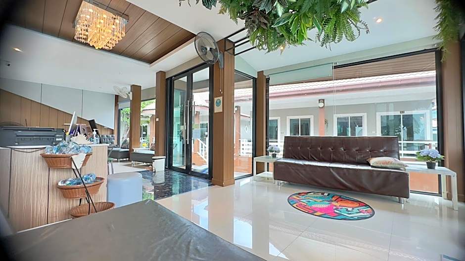 Bee Orchid Pool Villa