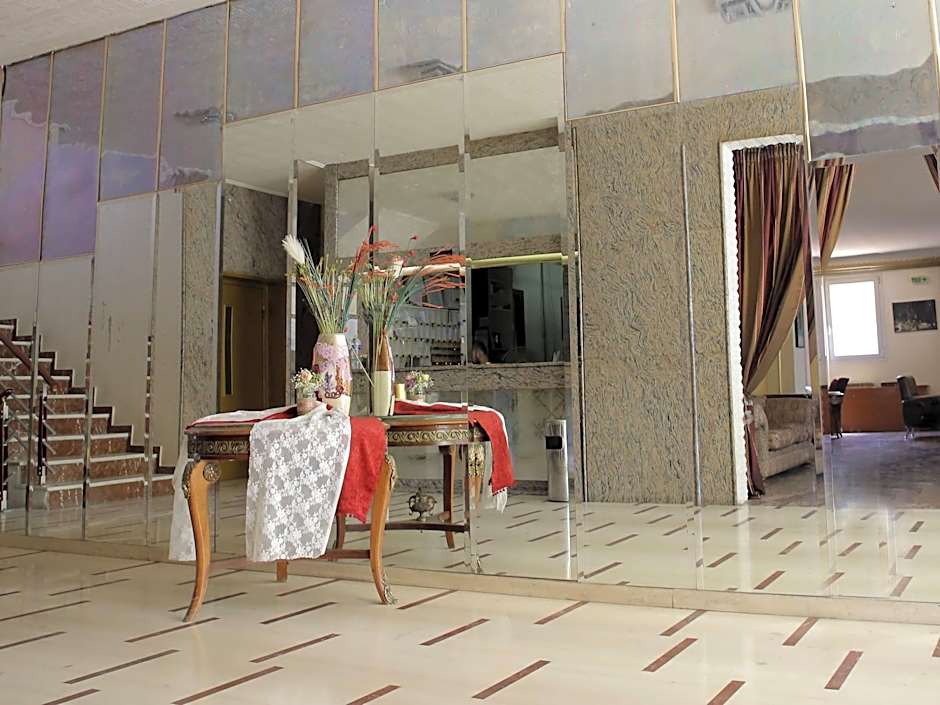 Hotel Anesi