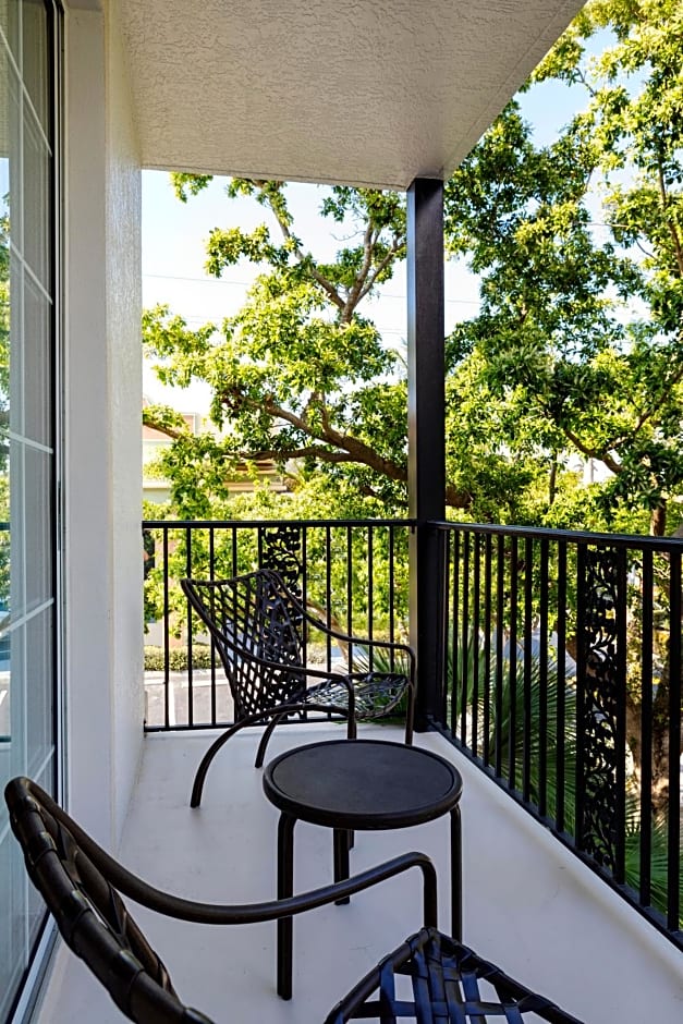 The Capri Inn