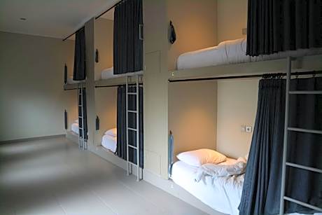 Bed in 6-Bed Dormitory Room