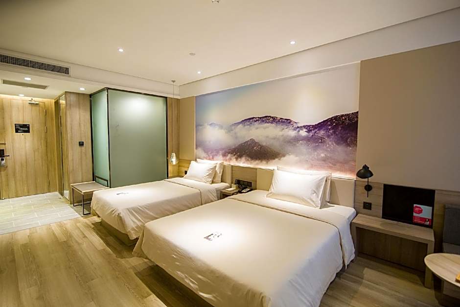 Atour Hotel Qufu Sankong Scenic Area Visitor Distribution Center
