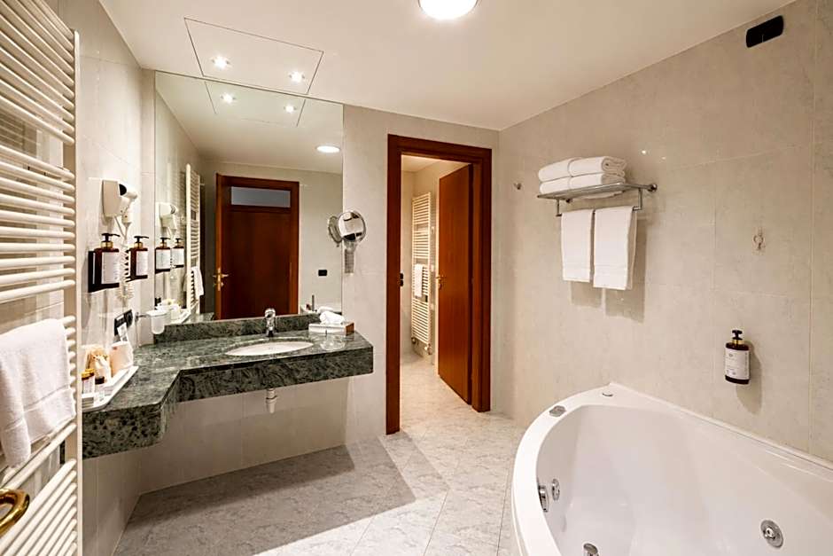 Phi Hotel Cavalieri