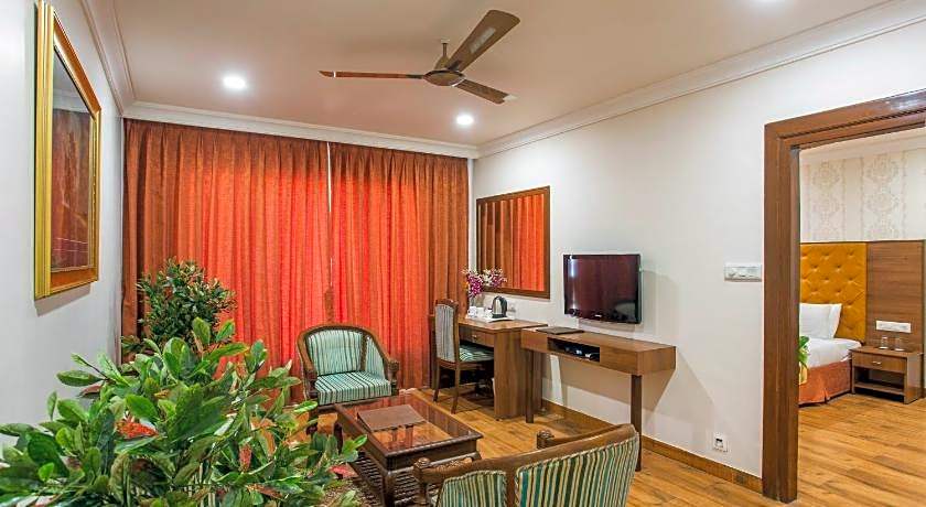 Hotel The Grand Regency