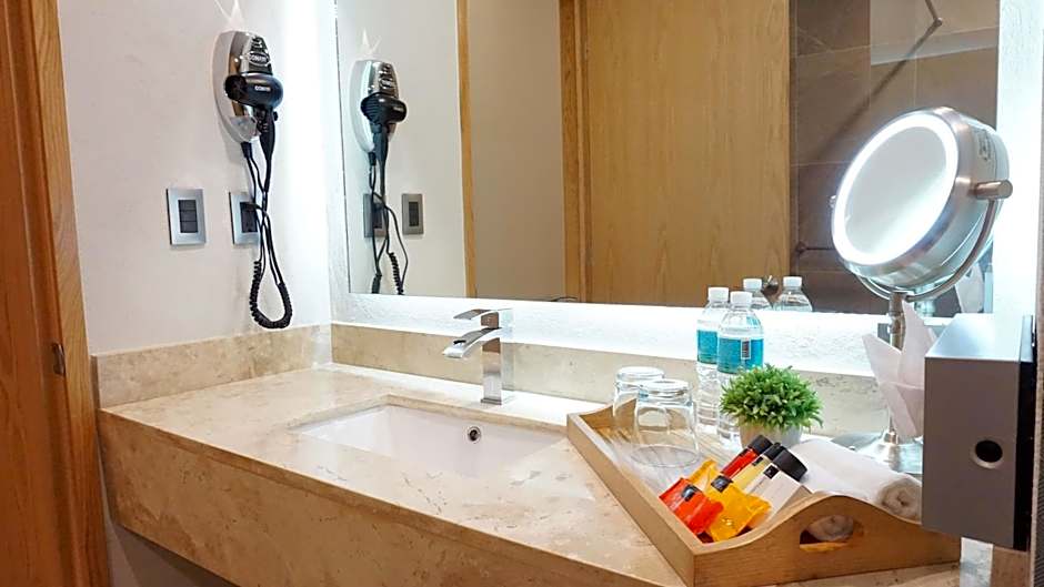 Hit Hoteles Aeropuerto Puebla