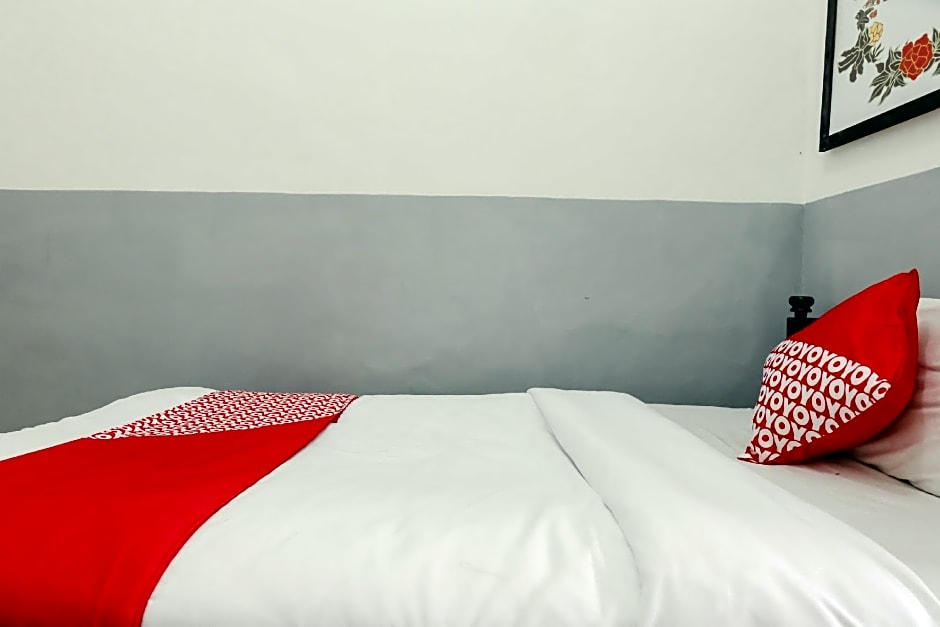 OYO 1028 Garuda Residence