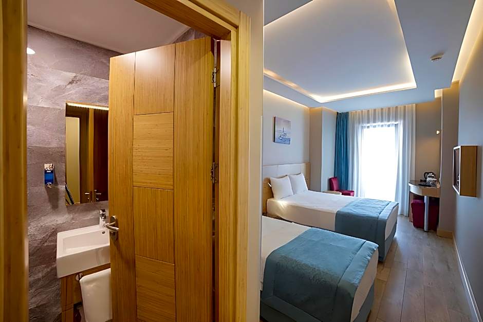 The Meretto Hotel LALELi