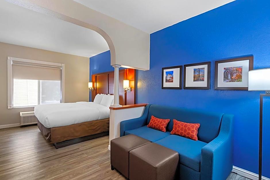 Comfort Suites Saint Charles
