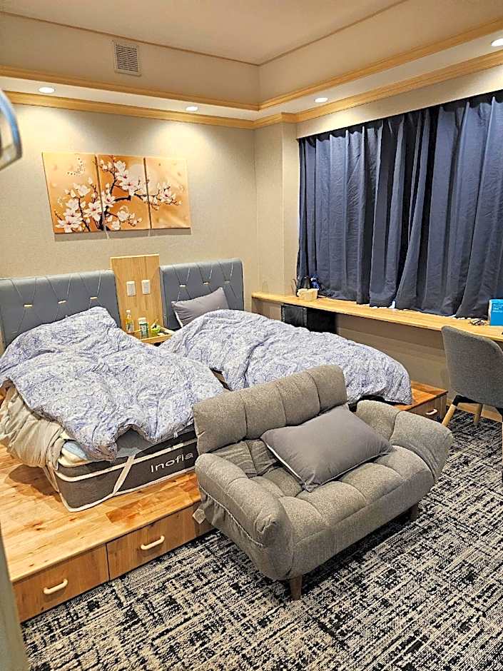 Business Hotel Takanoya