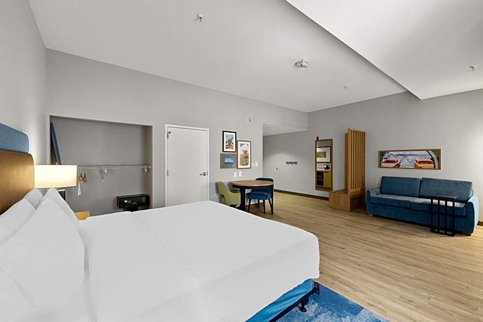 Hampton Inn & Suites Lancaster