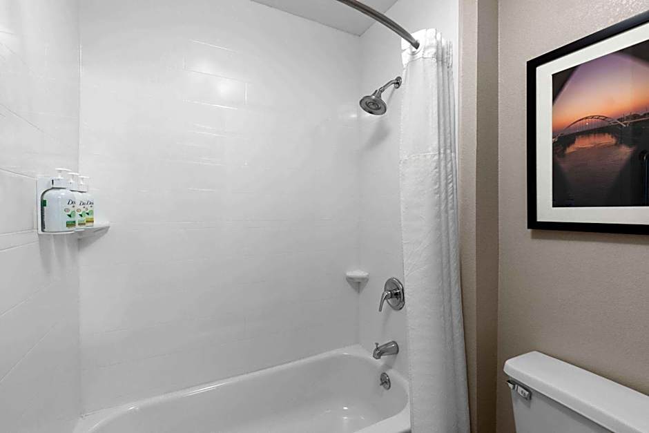 La Quinta Inn & Suites by Wyndham Goodlettsville