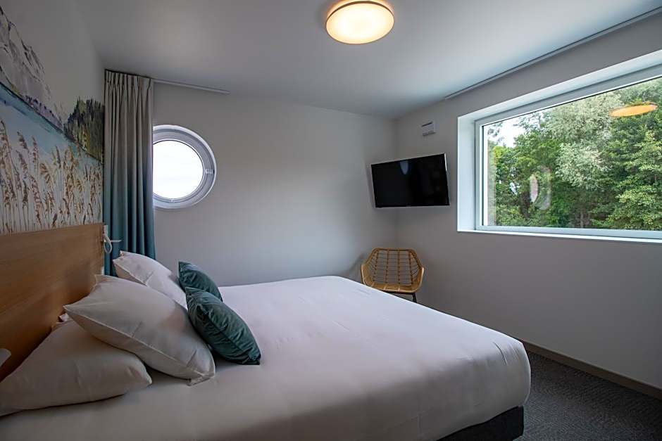 SHANA Hotel & Residence