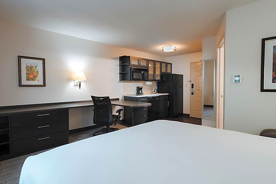 Sonesta Simply Suites Dallas Richardson
