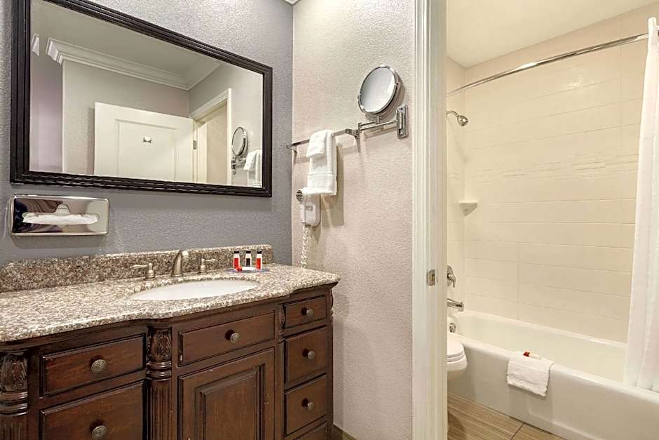 Days Inn by Wyndham Eureka CA