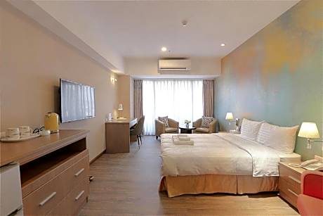 Superior Double Room with Taipei 101 View