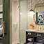 Kimpton Cardinal Hotel By IHG