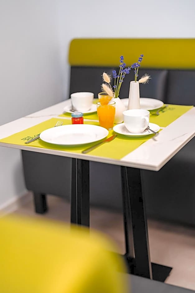 Sonnenschein Hotel & Apartments