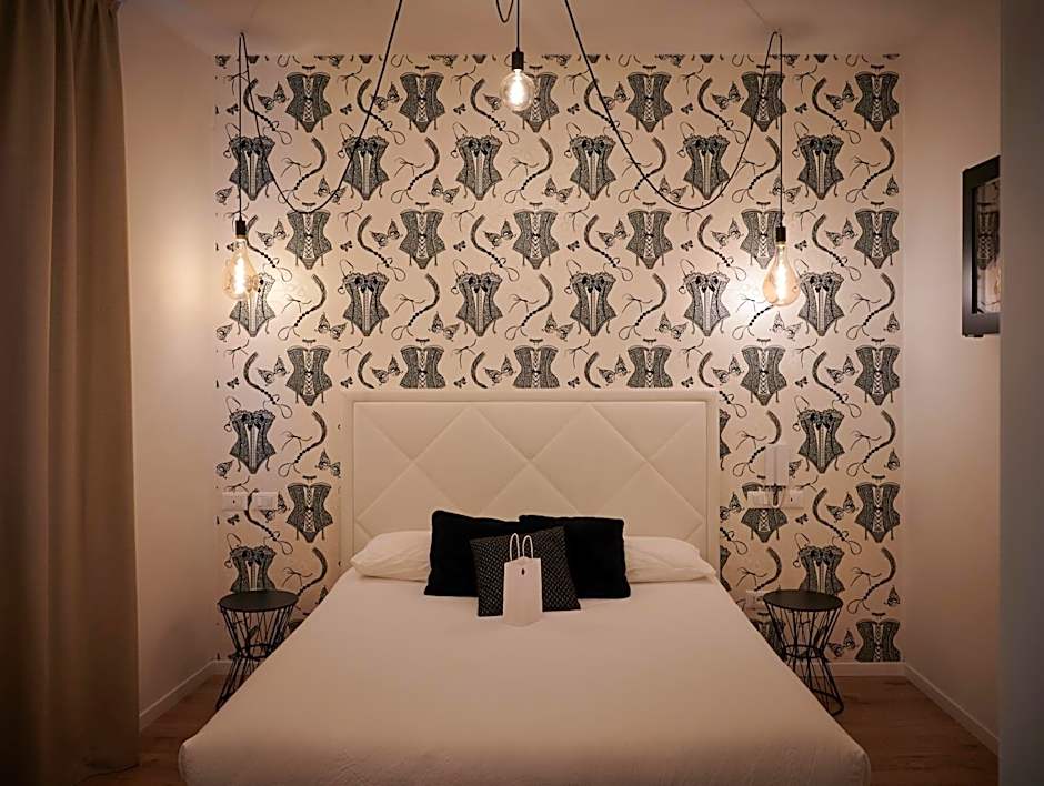 Lainez Rooms & Suites