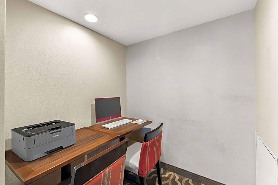 Comfort Inn Layton - Airforce Base Area